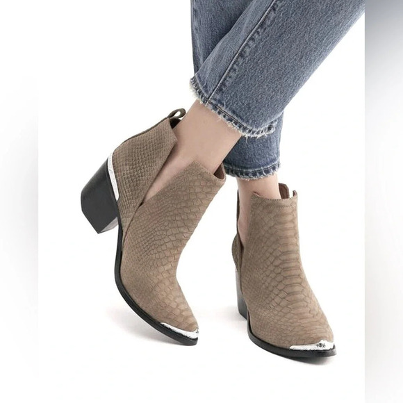 Jeffrey Campbell Shoes - Jeffrey Campbell